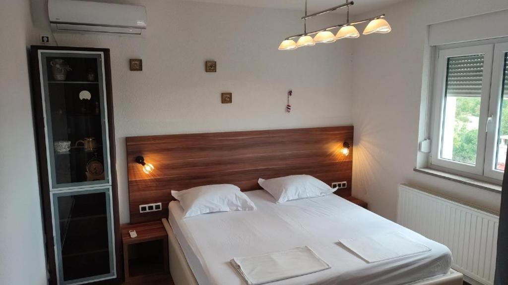 Blue Lake Luxury Rooms Grabovica Exteriör bild
