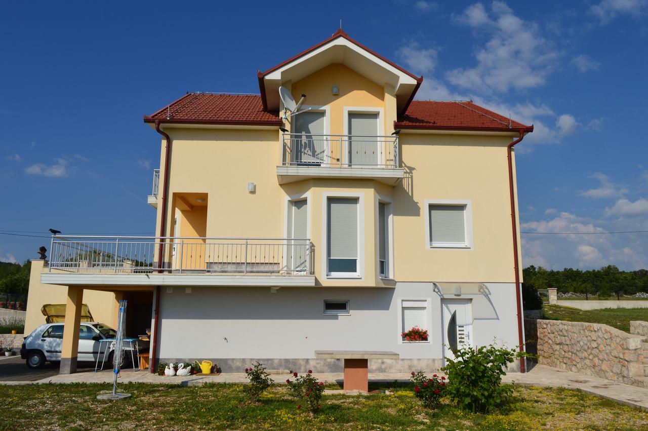 Blue Lake Luxury Rooms Grabovica Exteriör bild